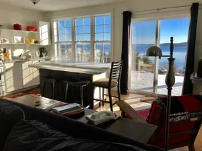 Ocean front cottage with million dollar view - Image 3