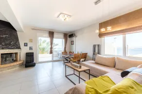 Savva's Surf House - Image 2