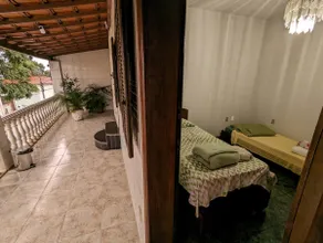 Spacious house in BH-4 bed 2 ba Garage close to DT - Image 3