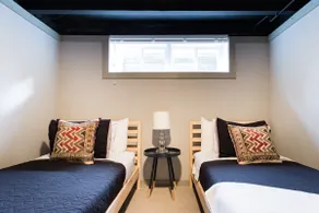 Soak Up Mid-Century Style in Wrigleyville and Boystown - Image 3