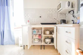 Double bed loft/ 5 min airport + A/C - Image 4