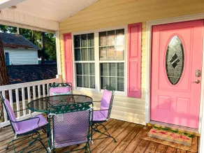 Emmas Beach Hut | 2 KING BEDS | 3 min to beach - Image 5