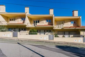 3‑Bedroom Home with Hot Tub and Nature-Wifi 1Gb - Image 5