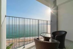 Panorama Beachfront w/ Balcony, Central, Pool& Gym - Image 2