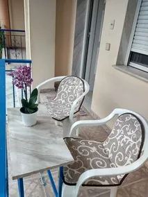 Lovely Garden Home - Image 5