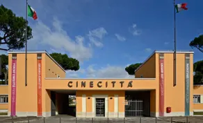 NEW- Exclusive Loft ”Rome Cinecittà Studios” - Image 5