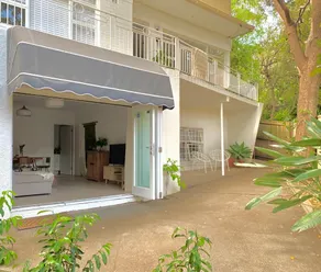 Newly Renovated Leafy Courtyard Studio - Image 5