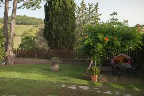 Countryside apartment with garden - Image 3