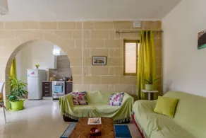 Bellevue Luzzu apartment w seaview wifi ac heating - Image 3