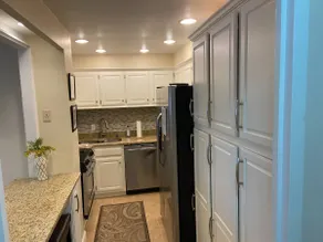 Luxury Condo Perfect for Romantic Weekend Getaway - Image 3