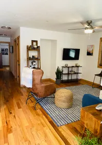 Street Level Flat in great Downtown Location ”A” - Image 3