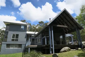 The Retreat Bushland Lodge Eaglereach Resort Vacy NSW - Image 2