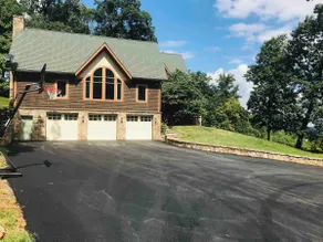 Private Mountain Top Estate - Image 3