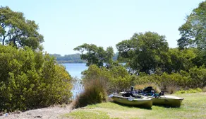 A Barefoot Beach House Absolute Waterfront Bay - Image 4