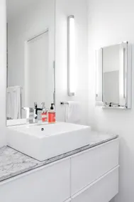 Modern, Large Pet Friendly Apt with Private Patio - Image 2