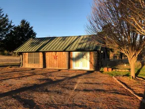 Rural East Texas Rustic Nostalgic Farm Log Cabin - Image 5