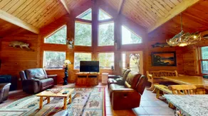 Log Home Luxury venter på den vestlige del af AuTrain Lake! Paddleboat og dock! - Image 4