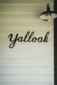 Yalloak House, Riverfront Farmhouse at Birregurra - Image 2