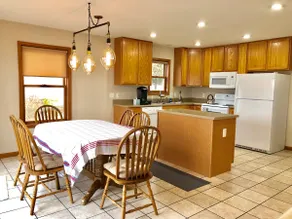 Hawk’s Lake View Vacation Home - Image 3