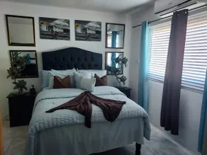 KJ's Suite - Image 4