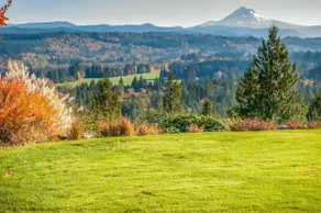 Gorgeous Mt. Hood View, Ski, Hike or Mt.Bike - Image 4