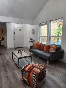 Good vibes home! Newly Renovated! - Image 3