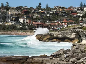 Gorgeous Coastal Beach Pad-5 mins Walk Bondi Beach - Image 2