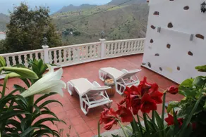 House with beatiful views - Image 3