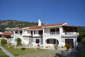 Spacious Serene Garden 1BD Apt @ beach villa Corfu - Image 3