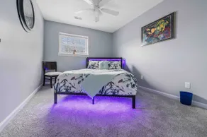 town home with outdoor space - Image 2