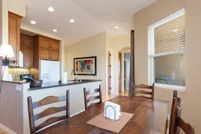 Two Masters Suites, Walk to Beach, garage, bikes - Image 4