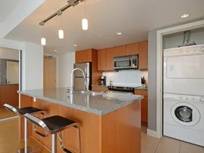 Downtown one bedroom apartment 2 - Image 4