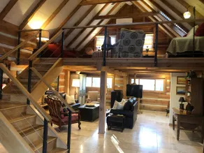 Little River Cabin in the Woods - Image 3
