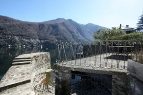 House on the lake shore of Laglio - Image 2