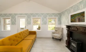 vintage style log cabin - Image 5
