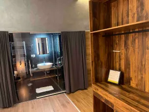Stylish City Haven - Image 3