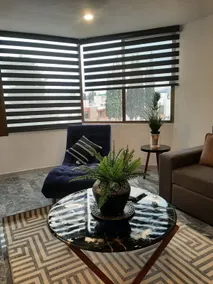 LARGE PENTHOUSE, COMPLETE APARTMENT 100% REMODELED EXPO ZONE - Image 5