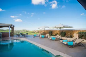 Villa in Xaghra, Indoor Pool, Cinema, Wine Cellar - Image 2