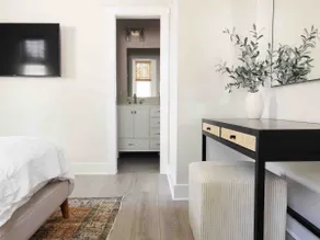 Bright & charming home in trendy Fountain Square - Image 4