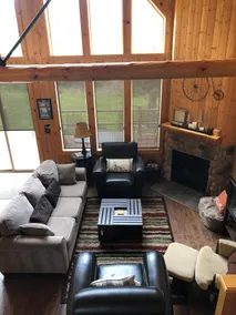 Cozy 3 bdrm + loft Eagle Crest Chalet w/ Hot Tub! - Image 5