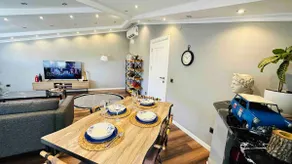 Comfortable Luxury Penthouse 5-Minute Walk to the Subway - Image 5