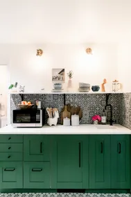 Modern Boho Efficiency Studio in Midtown - Image 5