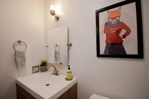 Relaxing Retreat Close To Stadium w/ King Bed/WiFi - Image 3