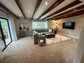 The Ruby Rose - Coastal Cottage - Image 4