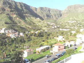 Vacation home with a wonderful terrace - Image 4