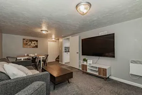 Modern Basement Bungalow - Image 3
