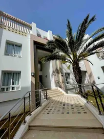 Apartment Hotel pool and beach - Image 3