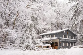 Quiet Creekside Escape in the Enchanted Mountains - Image 5