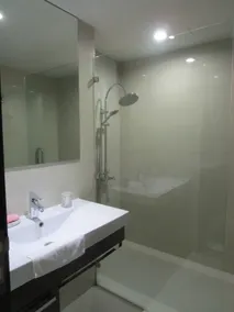 Rawai Beachfront - Studio room on 2 floor - Image 5
