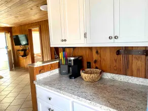 Sea Captain's Cottage 3 (Oceanfront Cottage Court) - Image 4